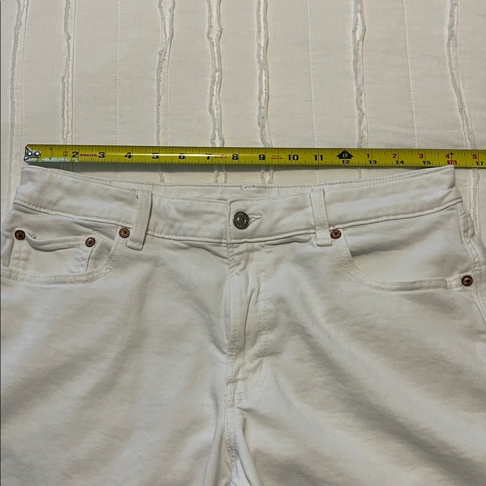 AMERICAN EAGLE white dreamy drape stretch baggy jort - Picture 5 of 8